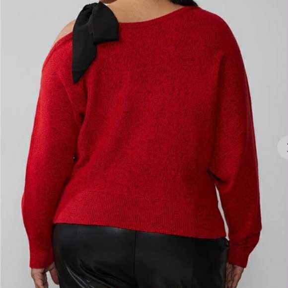 NWT NY&Co Holiday Red Cold Shoulder Sweater w/ Black Velvet Bow Size XXL Plus - Picture 4 of 8
